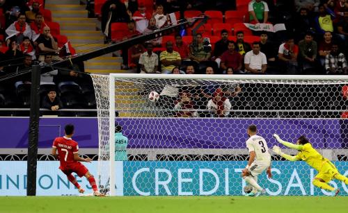 Marcelino Ferdinand menyamakan skor 1-1 pada laga Indonesia kontra Irak (Foto: Reuters/Ibraheem Al Omari)